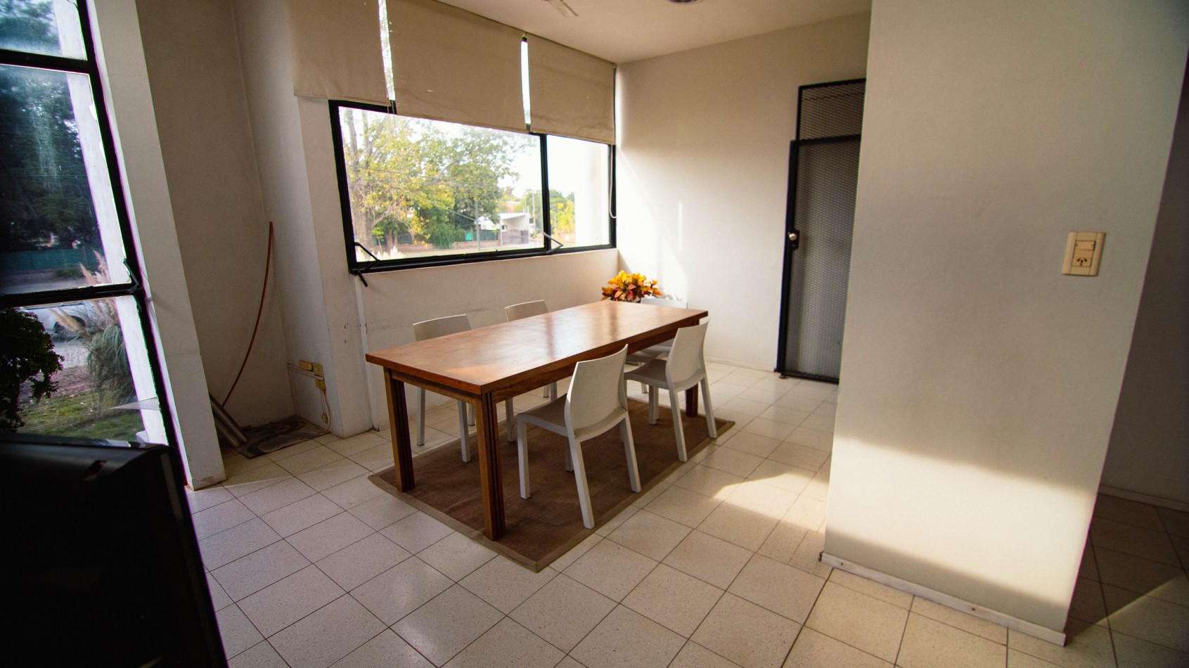 OFICINAS CON GALPON EN AV ZANNI