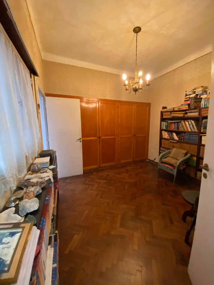 Santa Fe y Cervantes. INCREIBLE CASA EN VENTA