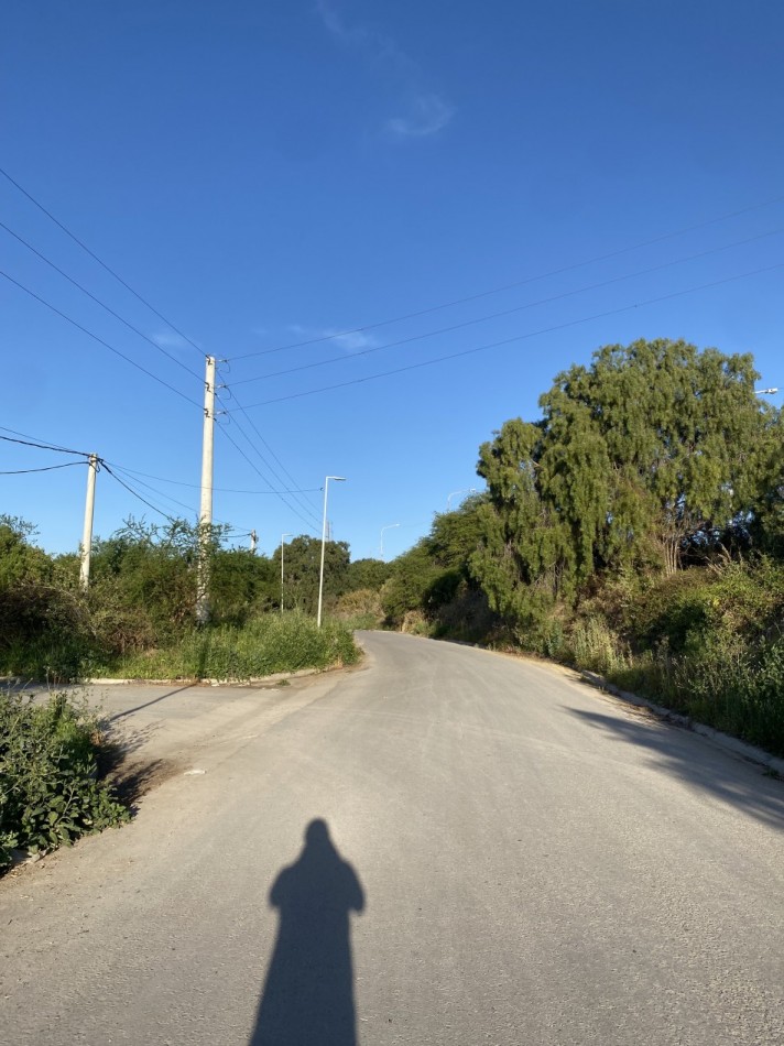 ¡OPORTUNIDAD! Lote en esquina en loteo Vistas del Norte