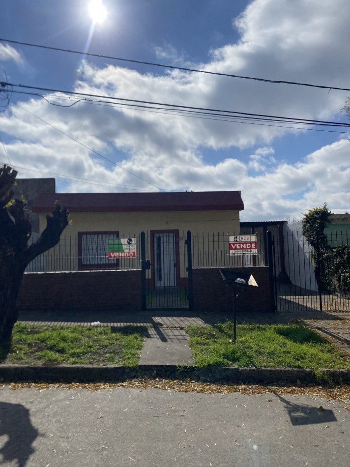 OPORTUNIDAD. Casa + departamento IDEAL RENTA!!!
