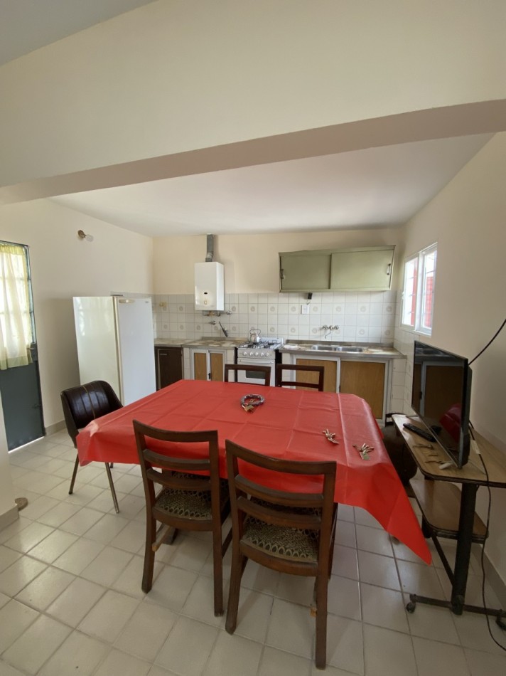 OPORTUNIDAD. Casa + departamento IDEAL RENTA!!!