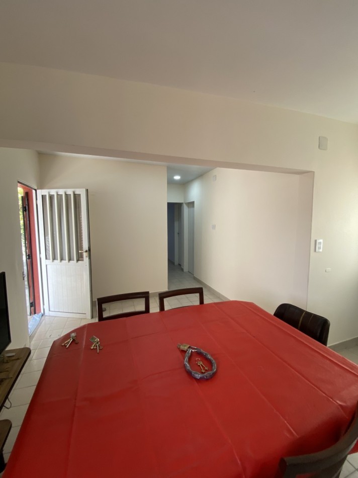 OPORTUNIDAD. Casa + departamento IDEAL RENTA!!!