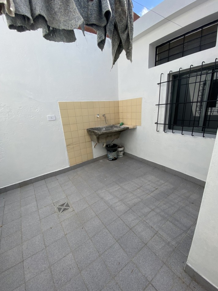 OPORTUNIDAD. Casa + departamento IDEAL RENTA!!!