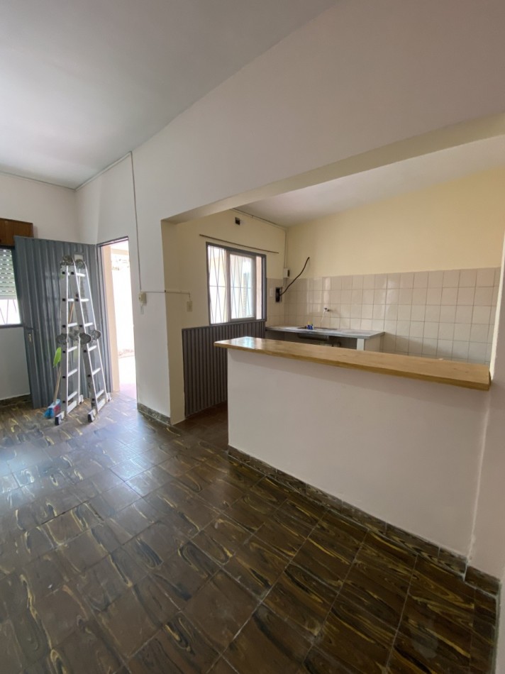 OPORTUNIDAD. Casa + departamento IDEAL RENTA!!!