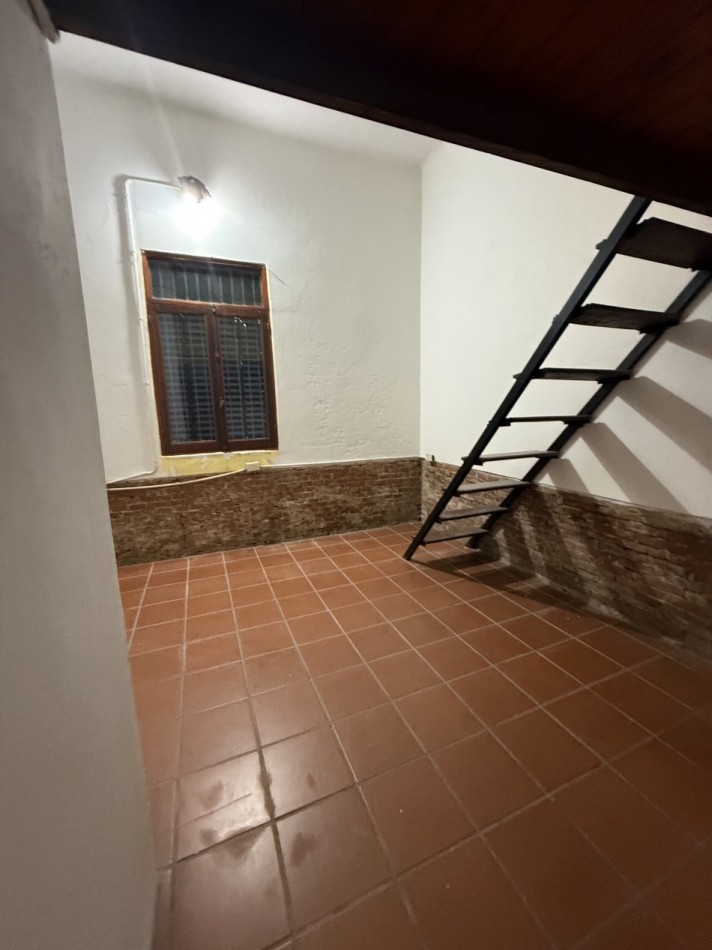 ¡En venta! Amplia casa ideal inversores