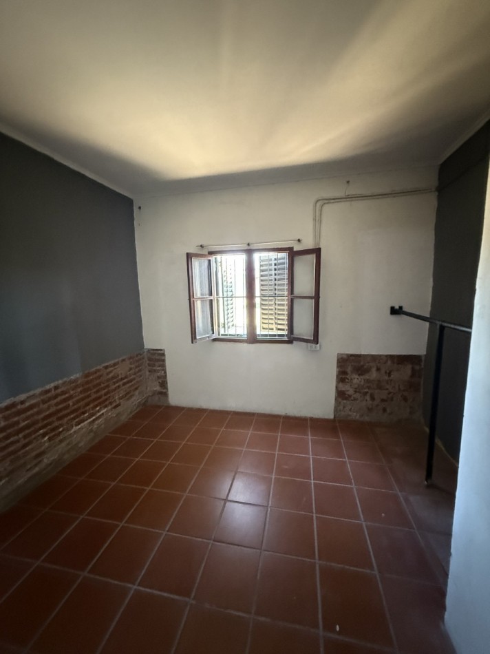 ¡En venta! Amplia casa ideal inversores