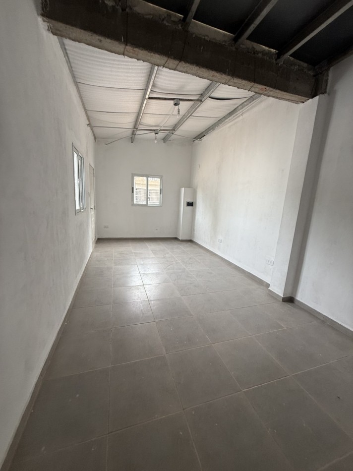 Galpon zona Santos Dominguez y Artigas 