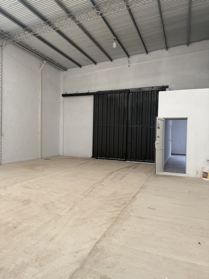 Galpon zona Santos Dominguez y Artigas 